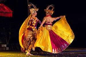 Cendrawasih dancer