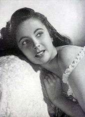 Taylor photographed for Argentinean Magazine in 1947