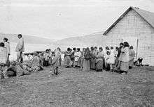 Révillon Frères post servants at Kangiqsujuaq in 1909.