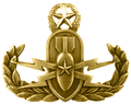 Navy EOD Warfare Officer insignia